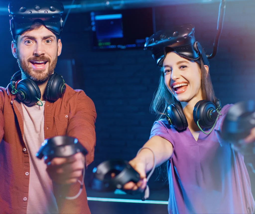 Immersive Virtual-Reality-Bereiche (VR) mit freier Bewegung
