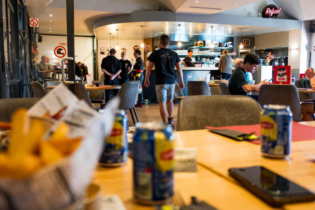 Family entertainment center café serving concession stand foods to families